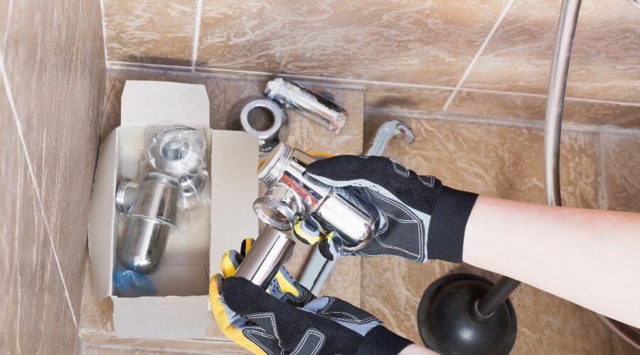 Expert Emergency Roof Repairs services in Gilby, ND